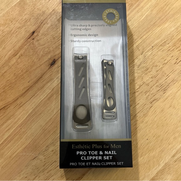 Silver Nail Clipper Set - Picture 2 of 3
